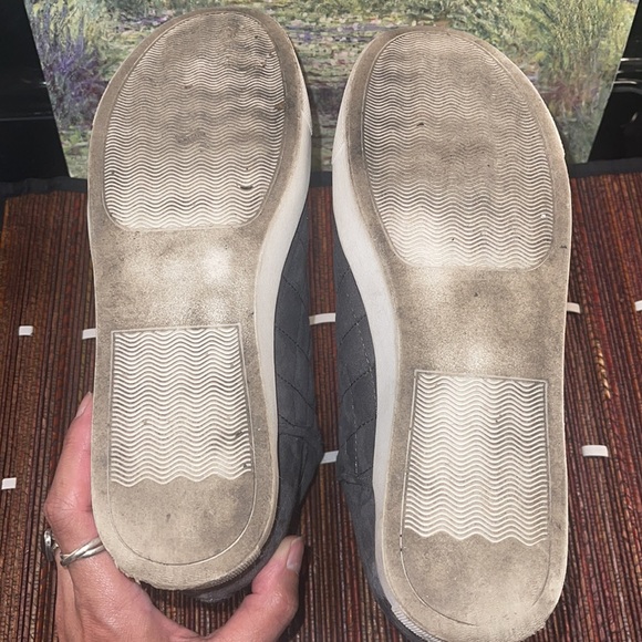 JF (Just Fab?) Jenny zippered high top Sneakers - Picture 5 of 10